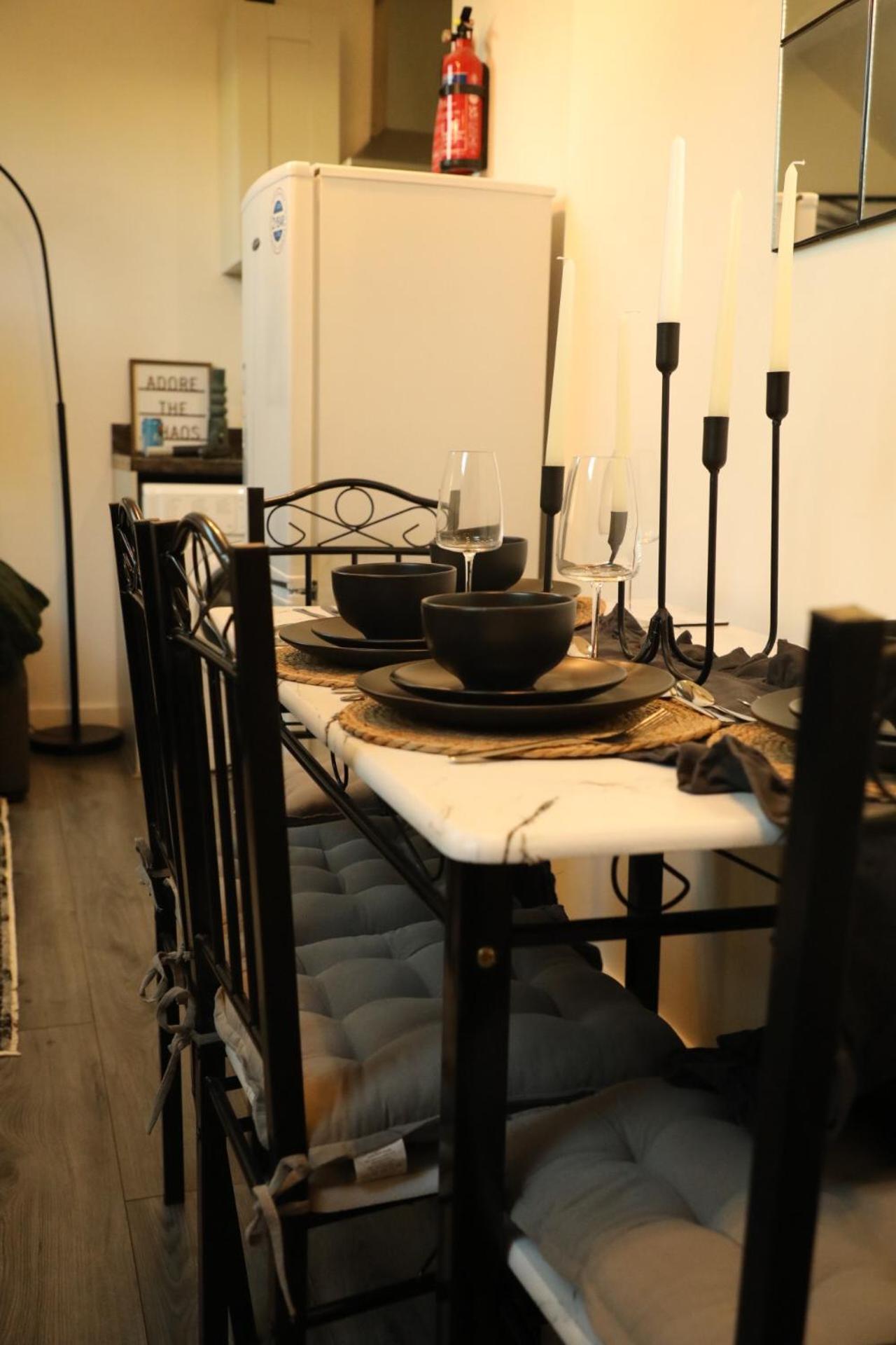 1 Bedroom Apartment Bradford City Centre Foster Square ภายนอก รูปภาพ