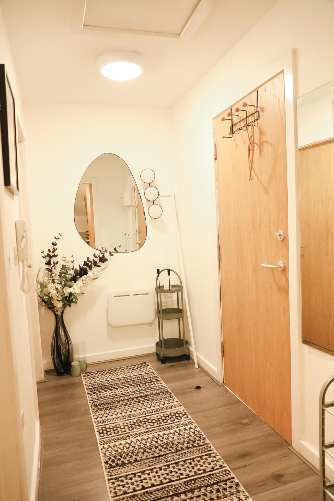 1 Bedroom Apartment Bradford City Centre Foster Square ภายนอก รูปภาพ